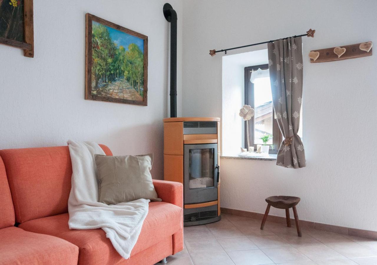 Maison Mey - Cir Vda Gignod 008 Аоста Екстер'єр фото